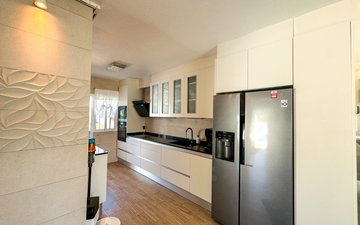 Property slide 5