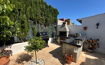 Property slide 28