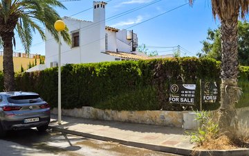 Property slide 46