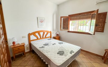 Property slide 18