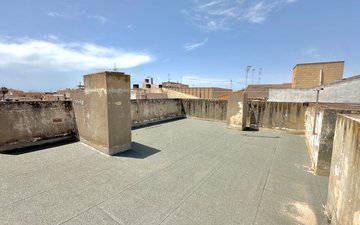 Property slide 42