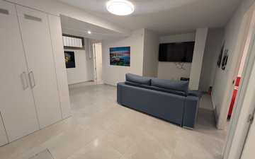 Property slide 22