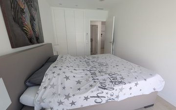 Property slide 25