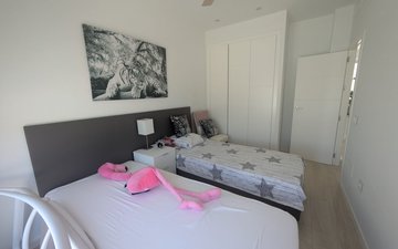 Property slide 32