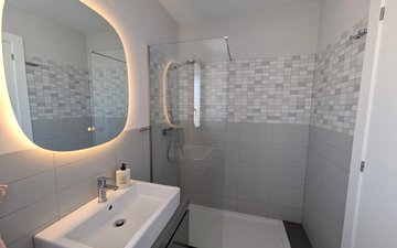 Property slide 33