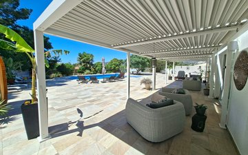 Property slide 10