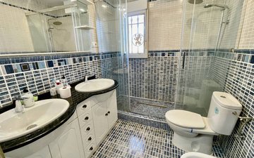 Property slide 25