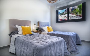 Property slide 20