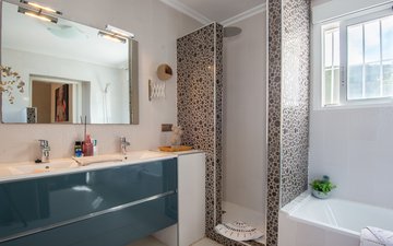 Property slide 31