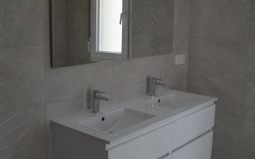 Property slide 28