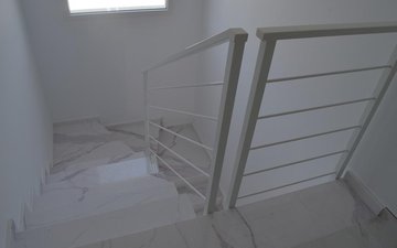 Property slide 32