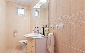 Property slide 19