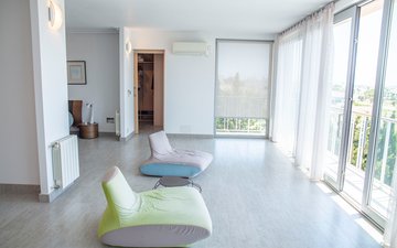 Property slide 19