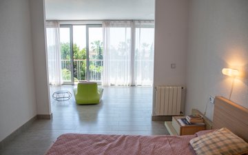 Property slide 25