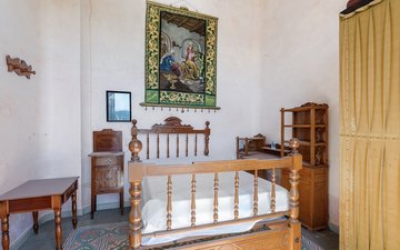 Property slide 33