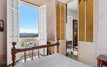 Property slide 34