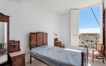 Property slide 35