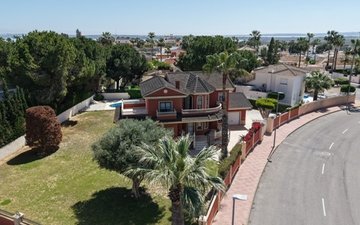 Property slide 32