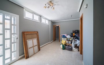 Property slide 25