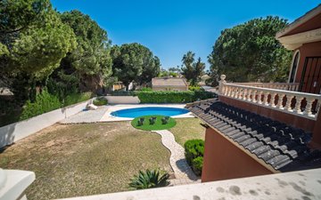 Property slide 35