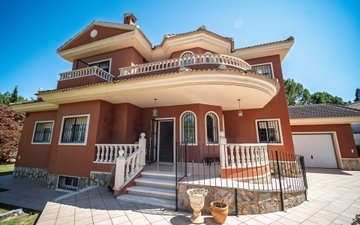 Property slide 36