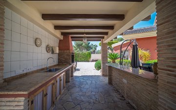 Property slide 48