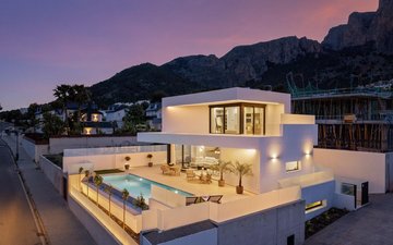 Property slide 14