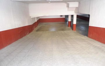Property slide 32