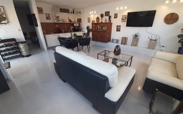 Property slide 22