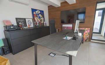 Property slide 21