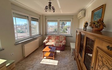 Property slide 19