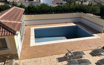Property slide 21