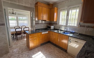 Property slide 40