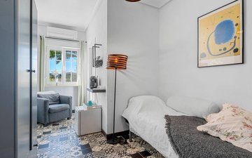 Property slide 22