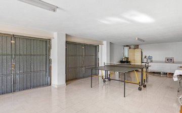 Property slide 40