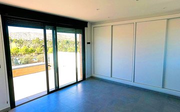 Property slide 20
