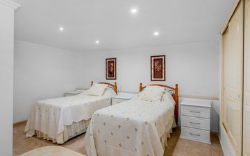 Property slide 48