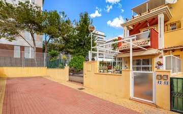 Property slide 32