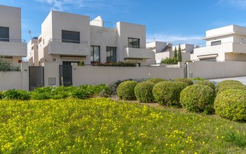 Property slide 27
