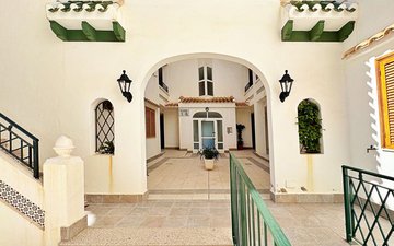 Property slide 46