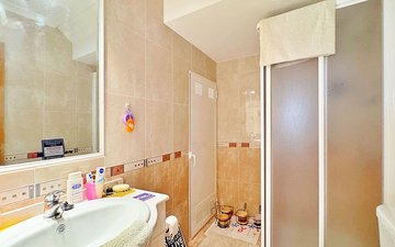 Property slide 22