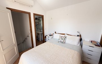 Property slide 14