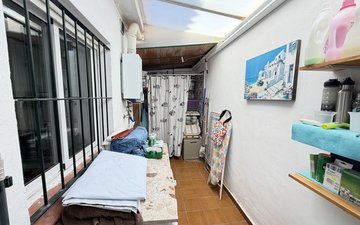 Property slide 21