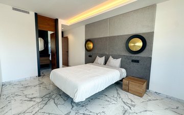 Property slide 20