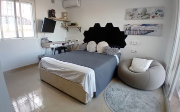 Property slide 25
