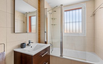 Property slide 20
