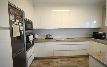 Property slide 10