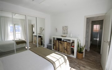 Property slide 22