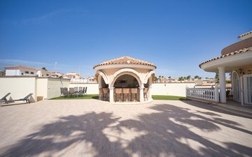 Property slide 40