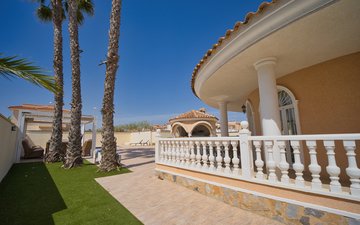 Property slide 43